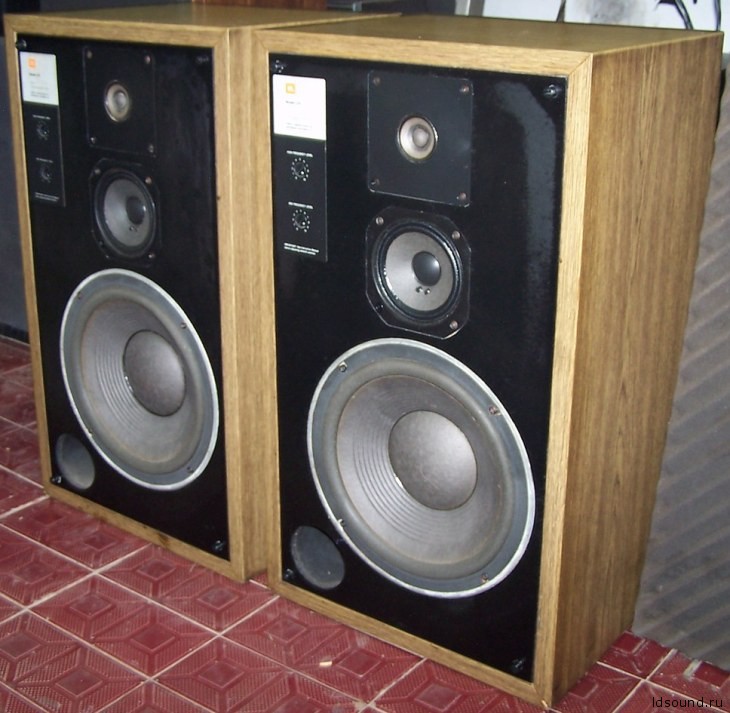 JBL L50A