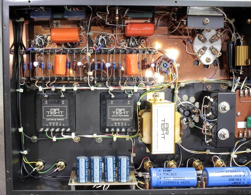 Air Tight ATM-300R power amplifier