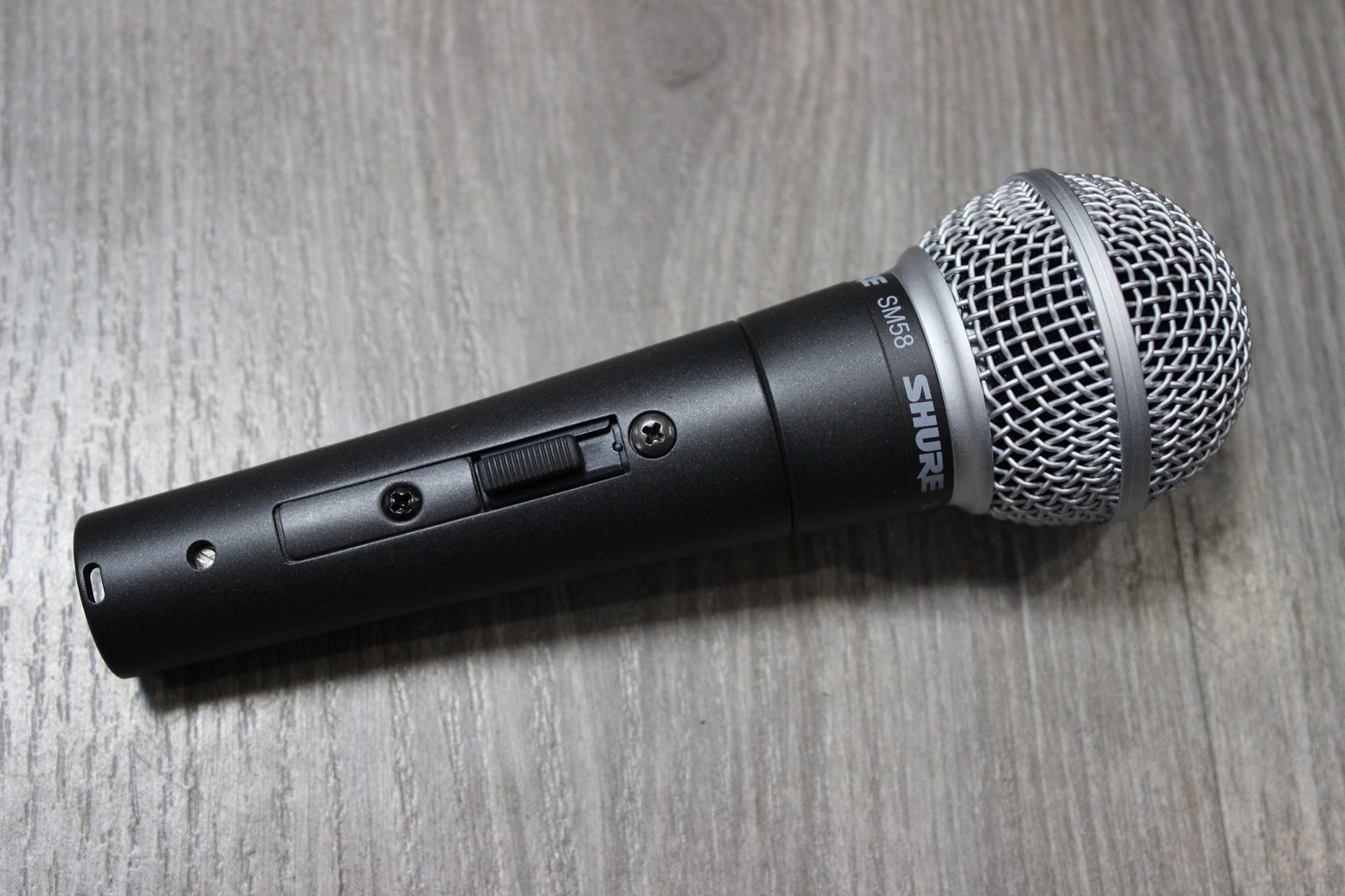 Авито микрофон. Микрофон Shure sm58. Микрофон Shure sm58 Китай. Микрофон Shure sm58 шнуровой. Микрофон Shure sm58, черный.